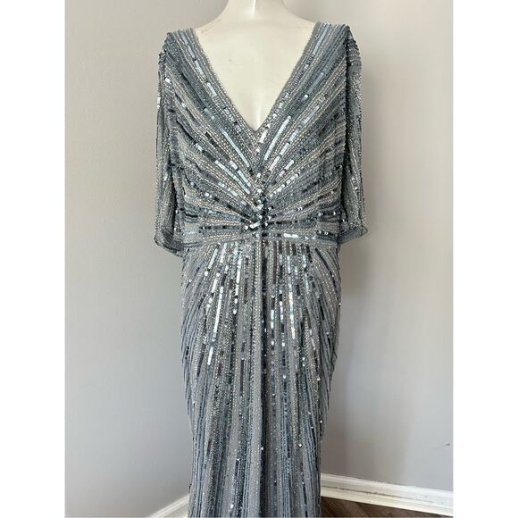 MAC DUGGAL SEQUINED V NECK CAPE SLEEVE COLUMN GOWN - Picture 5 of 11